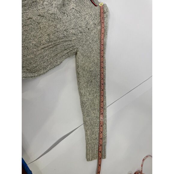Tommy Hilfiger Grey Cable Knit Sweater | Women's Medium | High-Low Hem - Picture 5 of 6
